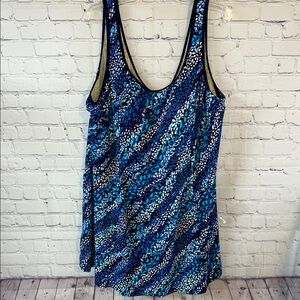 Plus size swim dress. Excellent condition. Built in cups. Size 30